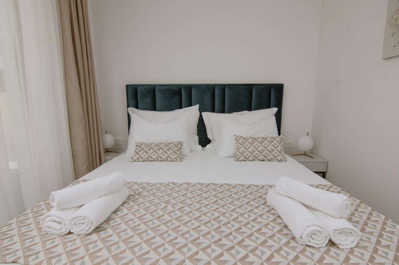 Apartments Adriatic Pearl Trogir Exteriör bild