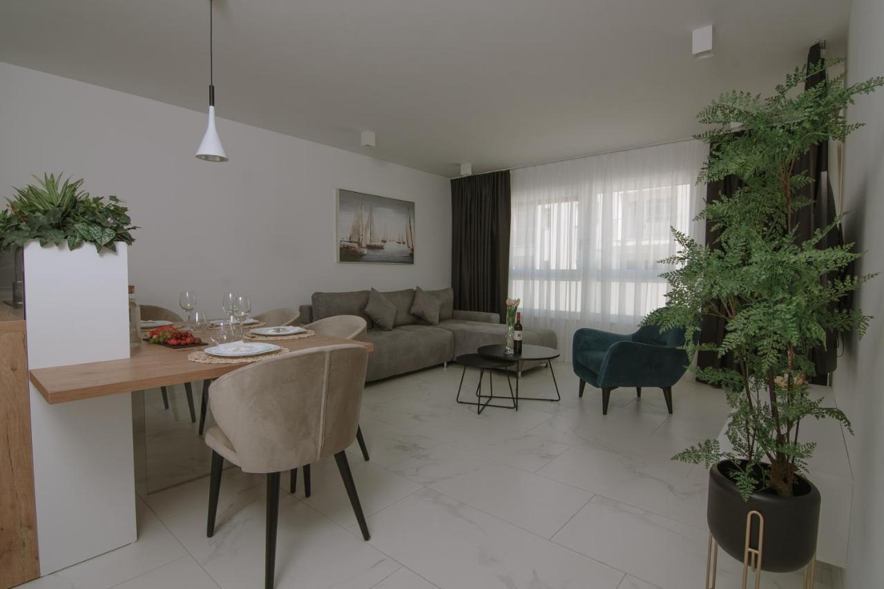 Apartments Adriatic Pearl Trogir Exteriör bild