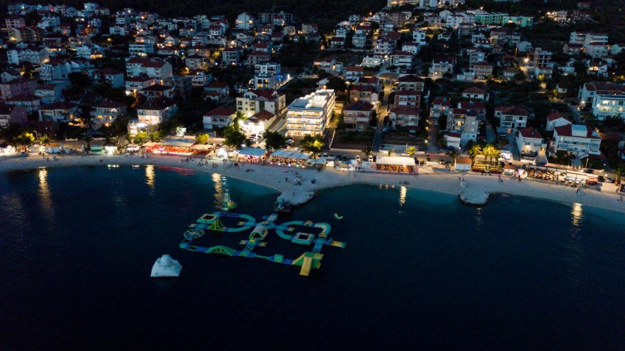 Apartments Adriatic Pearl Trogir Exteriör bild