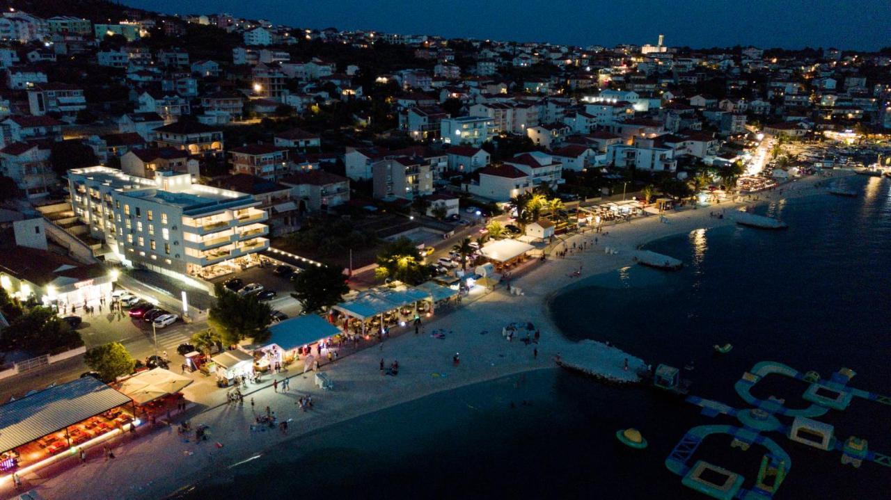 Apartments Adriatic Pearl Trogir Exteriör bild