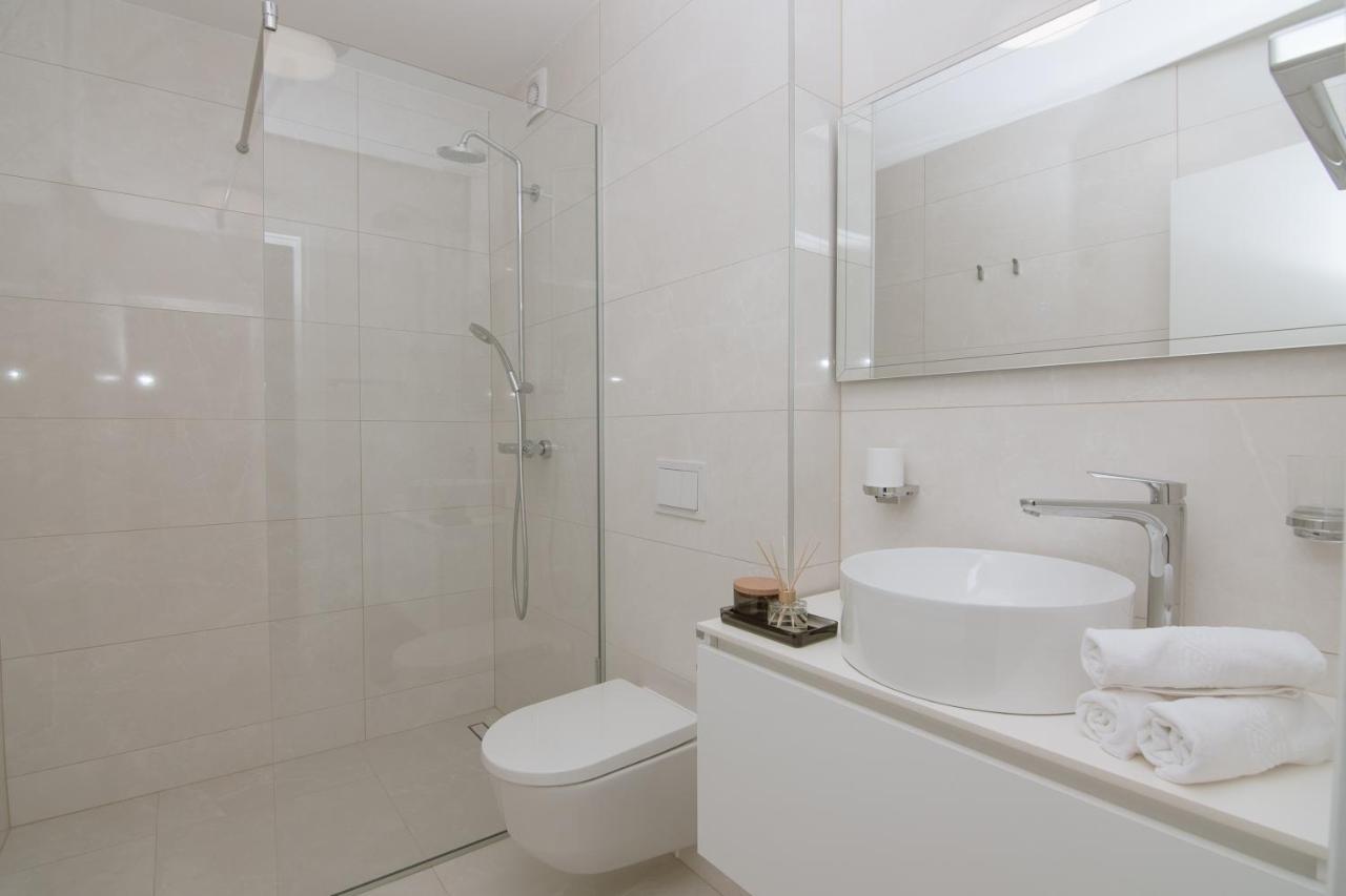 Apartments Adriatic Pearl Trogir Exteriör bild